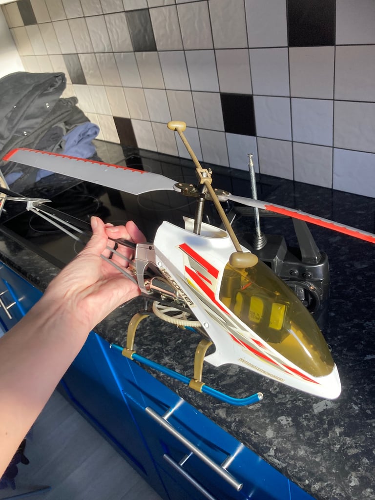 image for Remote control helicopter 