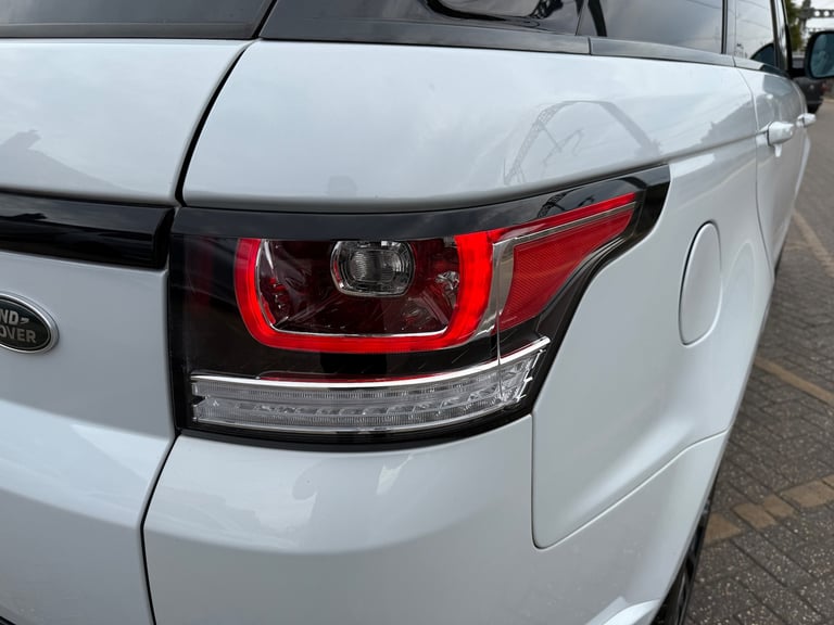 2015 Land Rover Range Rover Sport 4.4 SD V8 Autobiography Dynamic SUV 5dr