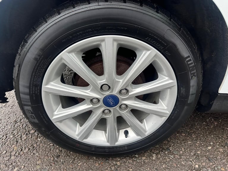 2016 Ford Focus 1.0T EcoBoost Titanium Euro 6 (s/s) 5dr HATCHBACK Petrol Manual