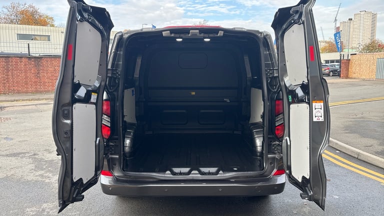 2025 Ford Transit Custom 2.0 EcoBlue 136ps H1 Double Cab Van Limited Auto PANEL VAN DIESEL Automatic