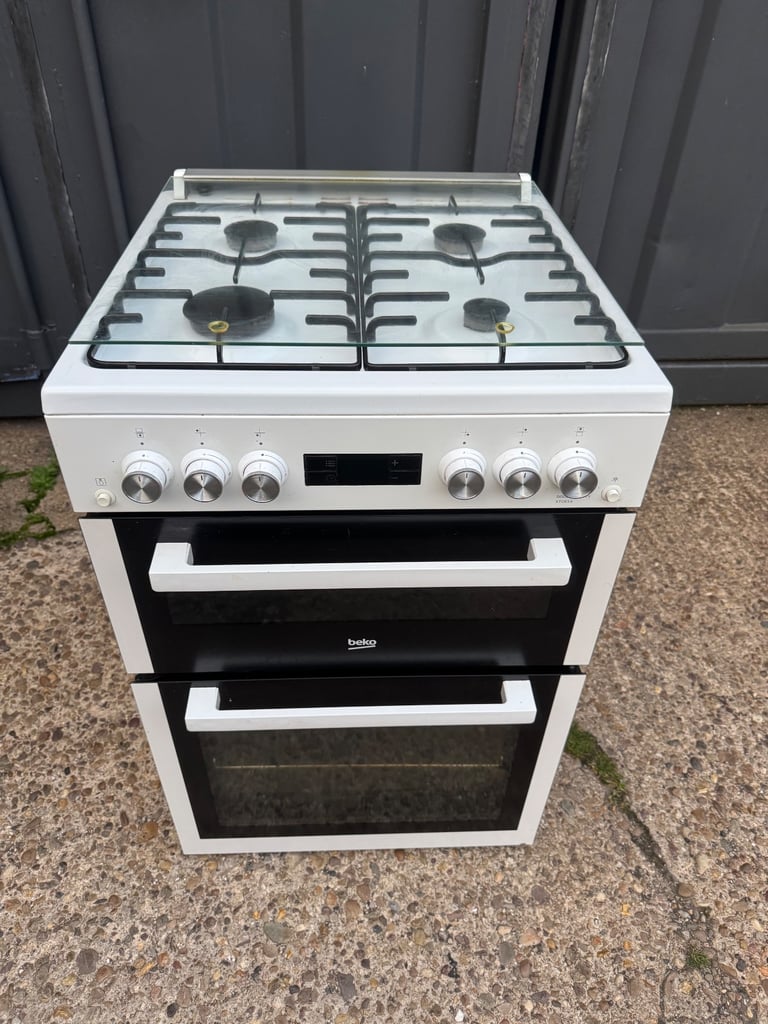 Beko Gas Cooker Digital Display 60cm