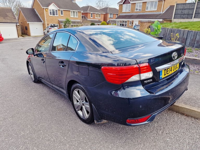Top of the range Toyota Avensis 2.0 D4D Business Edition ICON plus D4D £35 Road Tax