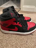 Nike Red and Black Jordan’s size 6.5 