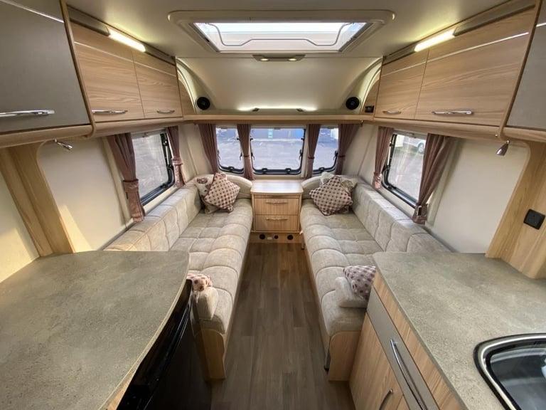 2015 COACHMAN VISION 450/2 DESIGN EDITION LUXURY CARAVAN