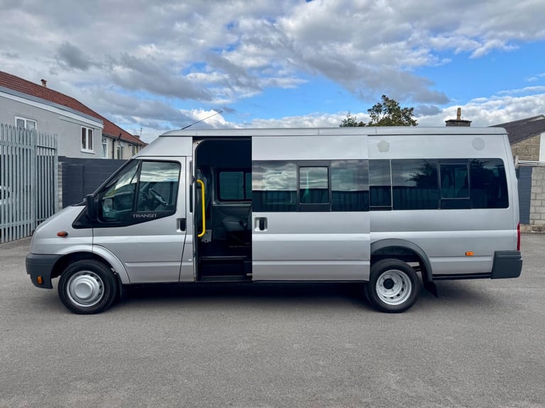 2010 Ford Transit 2.4 TDCi 430 Trend RWD L4 H2 4dr NA Diesel Manual