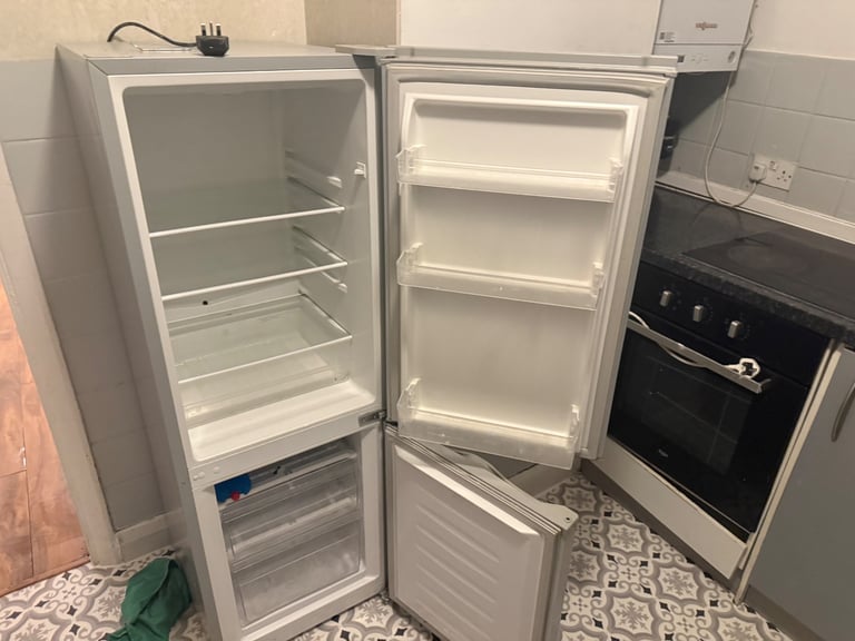 2 Bedroom first Floor Maisonette (Flat) is available to rent in Hayes UB4 