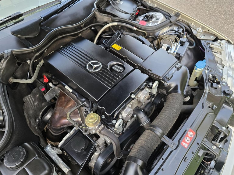 2006 Mercedes-Benz C Class 1.8 C180 Kompressor Elegance SE 4dr SALOON Petrol Automatic