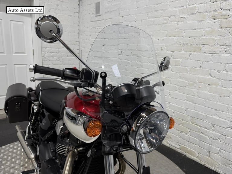 2024 Triumph BONNEVILLE Bonneville T100 (21MY) Roadster/Retro PETROL Manual