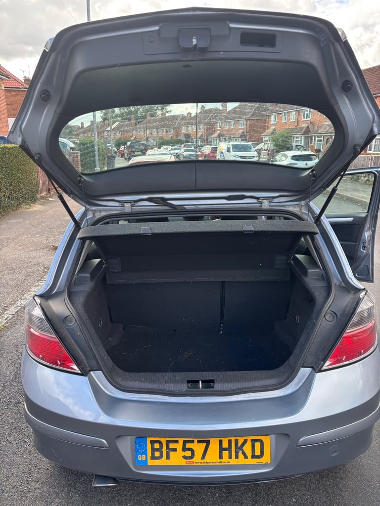 Vauxhall, ASTRA, Hatchback, 2007, Manual, 1598 (cc), 5 doors