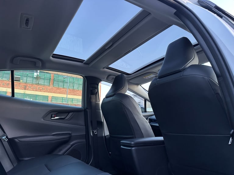 2023 TOYOTA PRIUS 2L Petrol Hybrid Electric Euro 6 Sunroof Leather 5 Seater 5dr