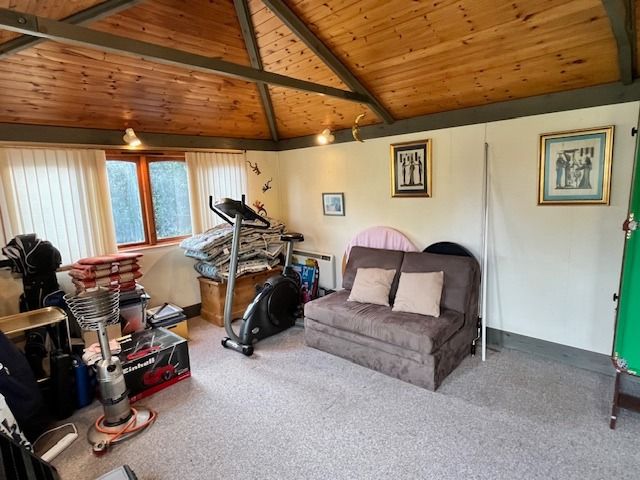 Summer House/ Garden Room/ Office Space