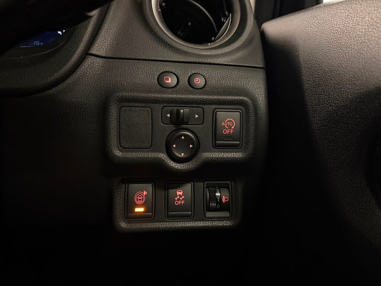 2017 Nissan Note 1.2 DiG-S Tekna 5dr Auto MPV PETROL Automatic