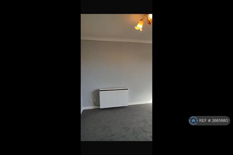 1 bedroom flat in Braehead Road, Cumbernauld, Glasgow, G67 (1 bed) (#2685680)