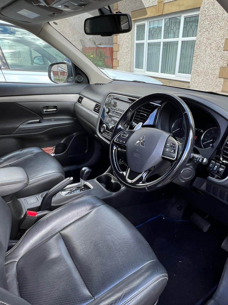 Mitsubishi Outlander 2016 (16) - 2.2 DI-D GX3 5dr Diesel Auto 4WD(Euro 6)*7 SEAT*