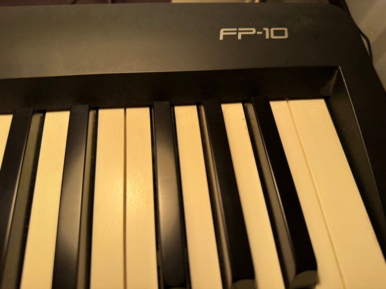 Roland FP-10 Digital Piano - Excellent Condition w/ Stand & Pedal