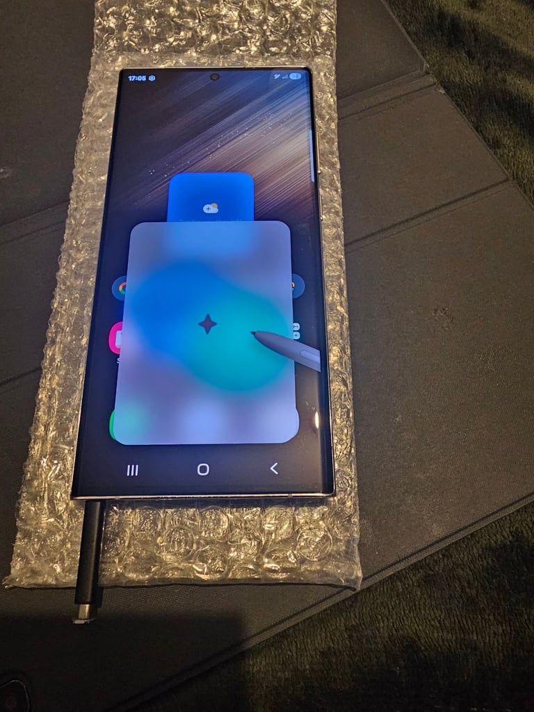 Samsung s22 ultra 5g 128gb dual sim unlocked £230