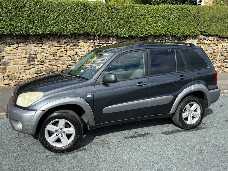 2004 Toyota RAV4 XT3 VVT-I PETROL MANUAL 5 DOORS GREY ESTATE Petrol Manual