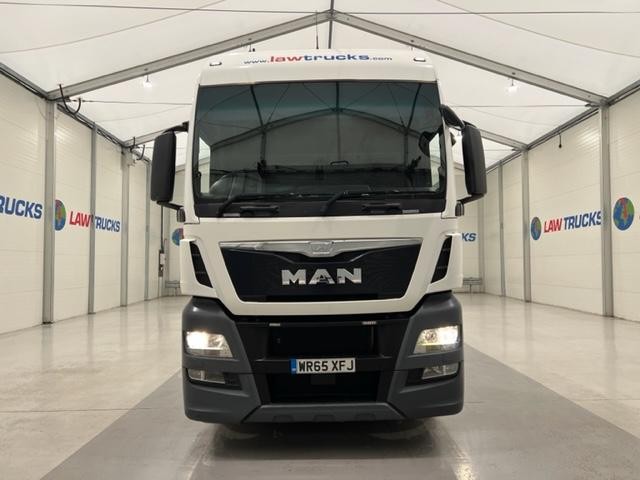 MAN TGX 26.440 6x2 Midlift Tractor Unit
