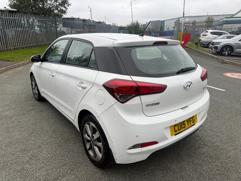 2015 HYUNDAI I20 SE CRDI HATCHBACK WHITE DIESEL