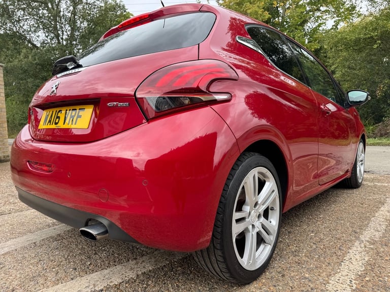 2016 Peugeot 208 1.2 Puretech Gt Line Hatchback HATCHBACK Petrol Manual