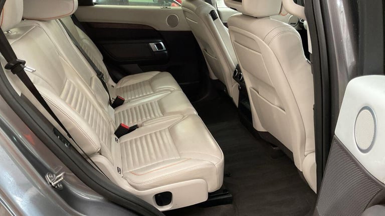 2017 Land Rover Discovery 3.0 TD6 HSE Luxury 5dr Auto ESTATE DIESEL Automatic