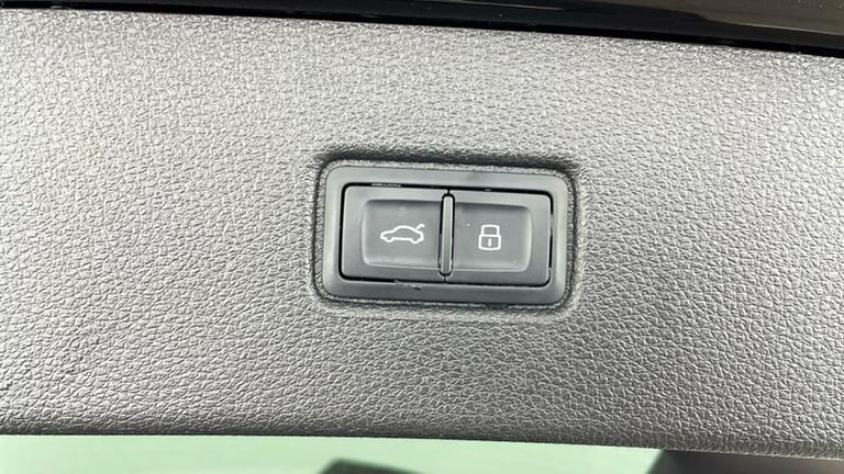 2025 Audi Q7 55 TFSI Quattro Black Edition 5dr Tiptronic ESTATE PETROL Automatic