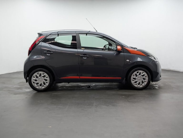 2021 Toyota AYGO 1.0 VVT-i x-play Hatchback 5dr Petrol Manual Euro 6 (s/s) (71 ps) - APPLE C HATC...