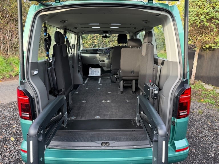  Volkswagen Transporter 2.0 TDI 150PS SE AUTOMATIC RIDE UPFRONT WHEELCHAIR