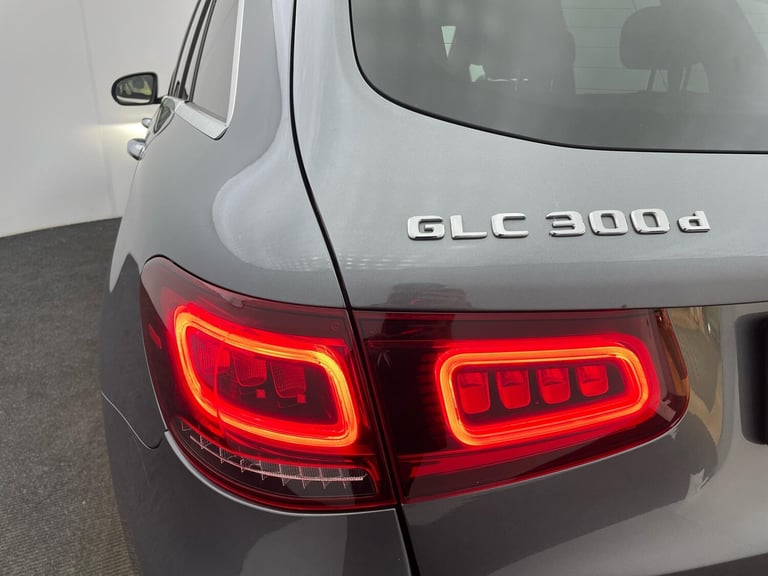 2021 Mercedes-Benz GLC 2.0 GLC300d AMG Line (Premium Plus) SUV 5dr Diesel G-Tronic+ 4MATIC Euro 6...