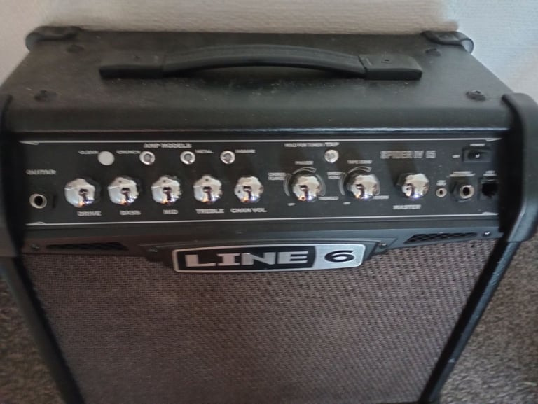 image for Line 6 Spider iv 15watt modelling guitar amp 