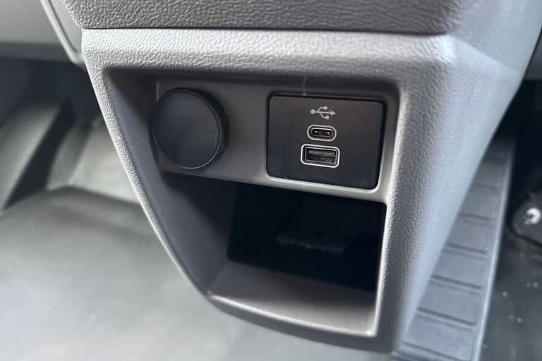 2025 Volkswagen Transporter 2.0 TDI 110 Commerce Plus Van Van DIESEL Manual