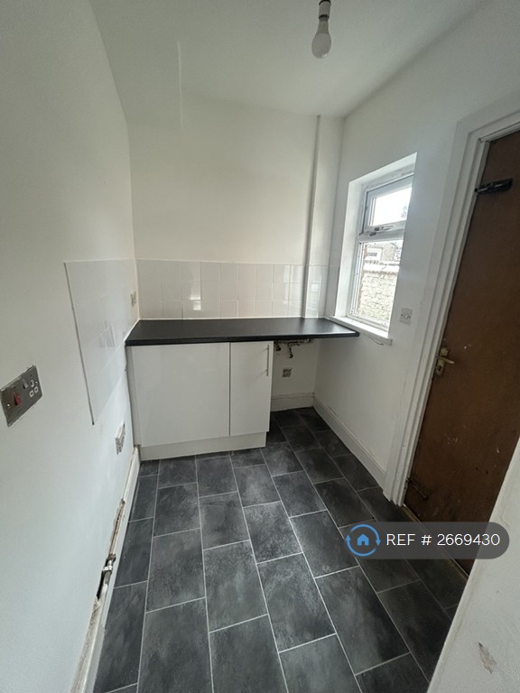 2 bedroom house in Marlfield Street, Manchester, M9 (2 bed) (#2669430)