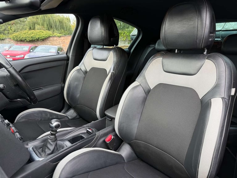 2012 Citroen DS4 1.6 DS4 D Style HDi 5dr Hatchback Diesel Manual