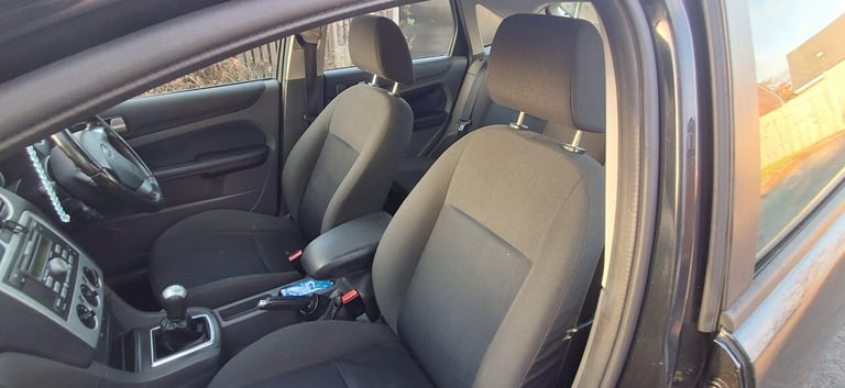 2006 Ford Focus 1.6 Zetec 5dr [Climate Pack] HATCHBACK PETROL Manual