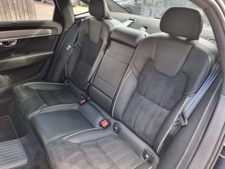 2020 Volvo S90 2.0h T8 Twin Engine 10.4kWh R-Design Plus Saloon 4dr Petrol Plug-in Hybrid  Saloon...
