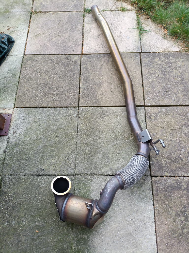 VW GOLF R S3 8V 2014-2018 CATALYTIC CONVERTER & DOWN PIPE 5Q0131701P AS NEW