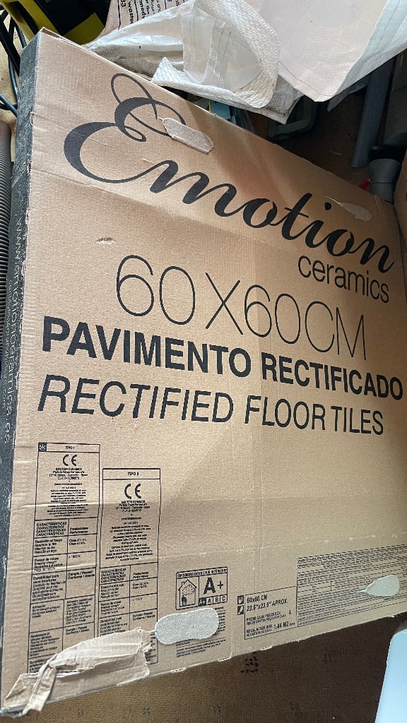 Pack of Ceramic white and grey floor tiles 60 x 60cm
