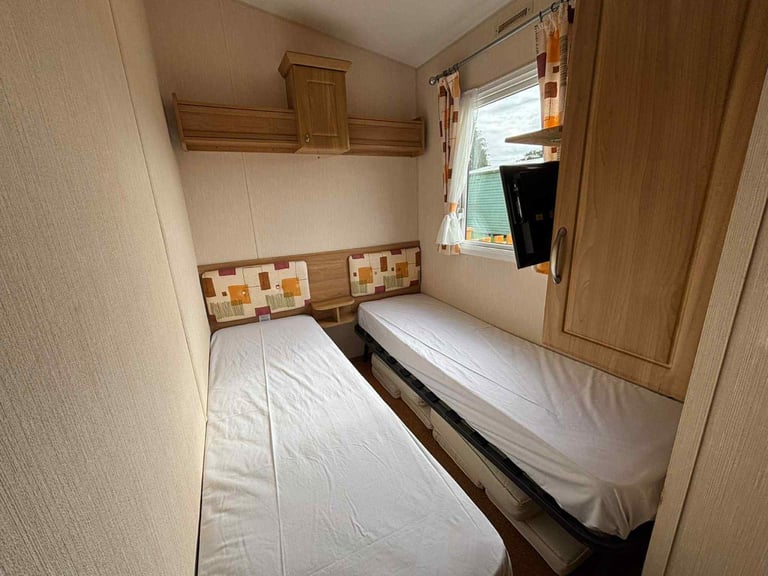 Bargain static caravan with huge decking and no site fees until 2027! £2,200 deposit