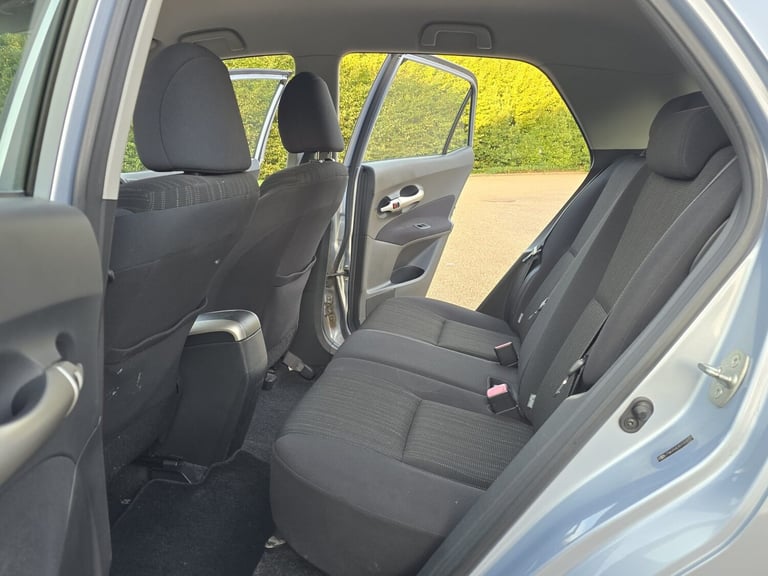 2007 Toyota Auris 1.6 Automatic VVTi TR MM 5dr . 87000 Miles . CHEAP on Fuel. GOOD Car. HATCHBACK...