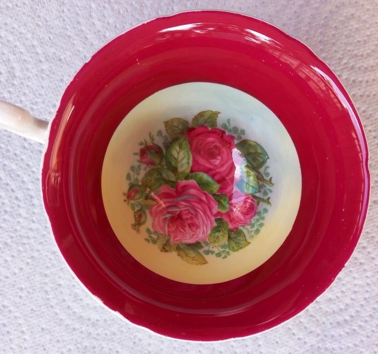 Foley China cup and saucer set, red and gold pattern