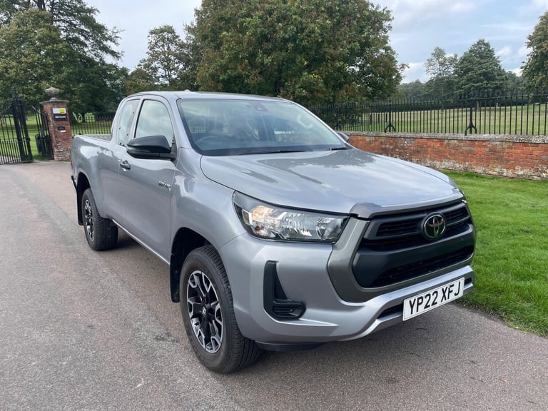 2022 Toyota Hilux 2.4 D-4D Active Extra Cab Pickup 4WD Euro 6 (s/s) 4dr PICK UP Diesel Manual