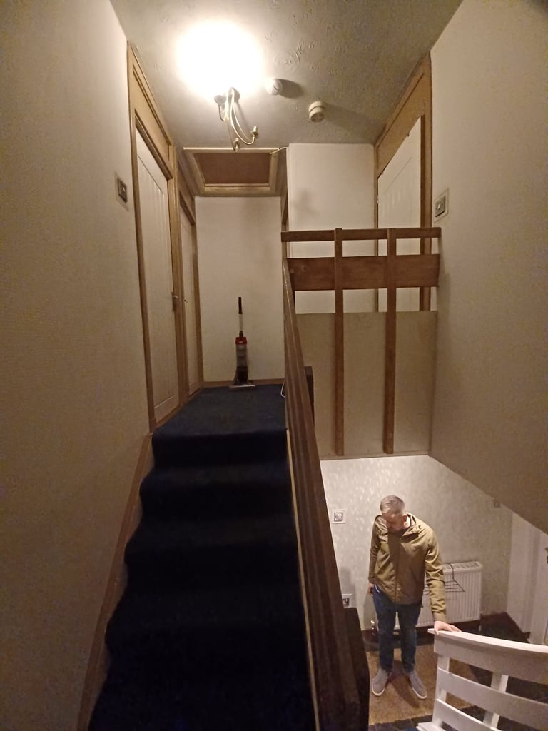 Large double room available 