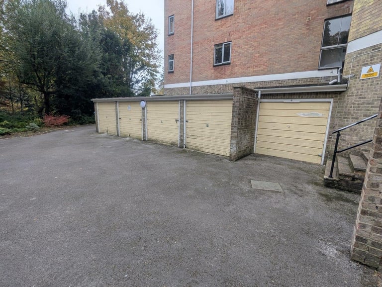Garages/Parking/Storage to rent:  Woodside, 55 Surrey Road, Bournemouth, BH4 9HS