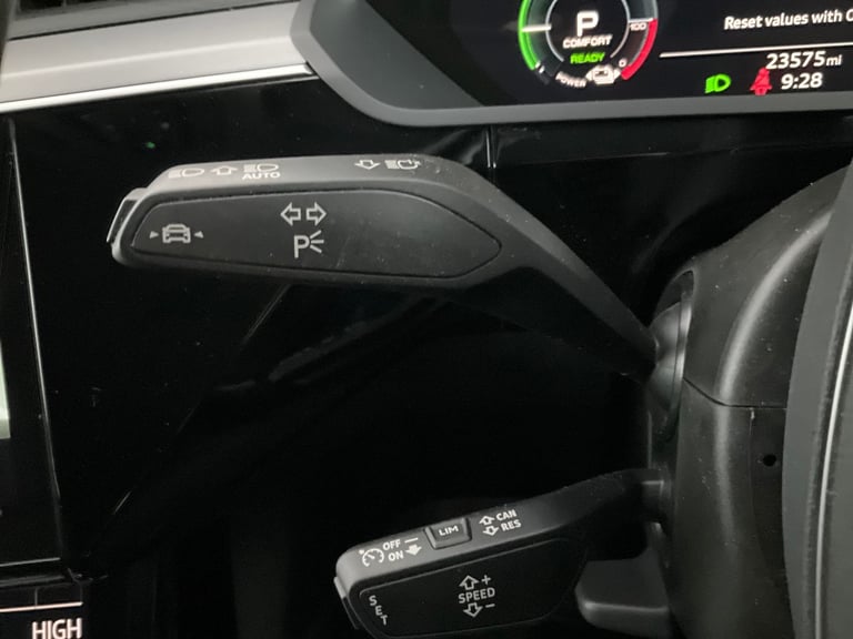 2022 Audi e-tron 55 S line Sportback 5dr Electric Auto quattro 95kWh (11kW Charger) (408 ps) Suv ...