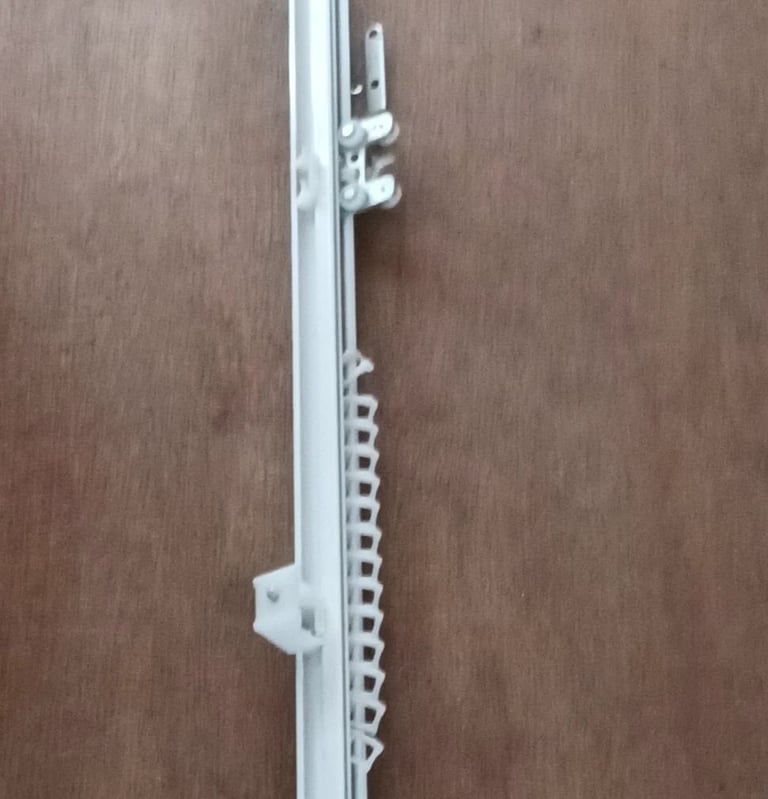 2.8 metres white metal black-out curtain track - Used, very good condition