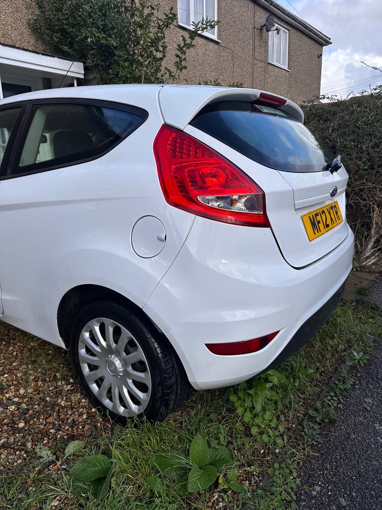 Ford, FIESTA, Hatchback, 2012, Manual, 1242 (cc), 3 doors