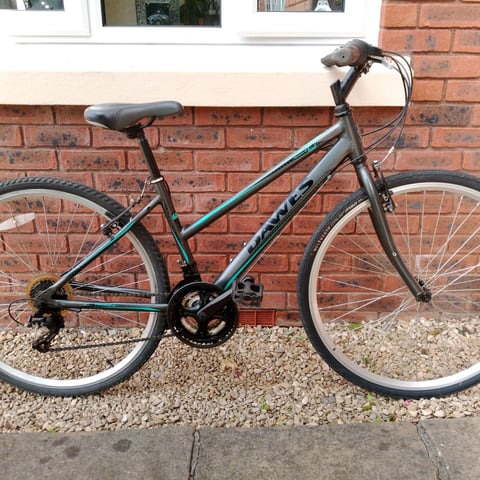 Dawes Discovery Ladies Hybrid Bike 16 inch Frame in Llandaff