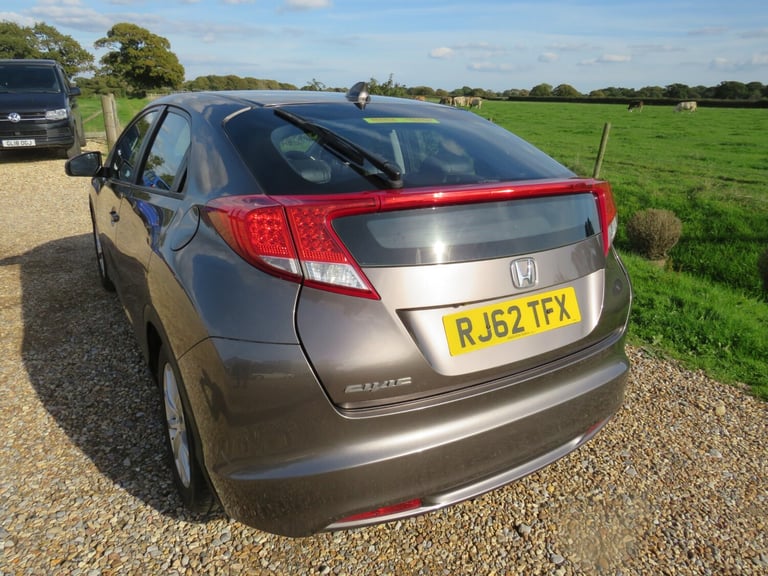 2013 Honda Civic 1.8 i-VTEC EX  EXCELLENT OVERALL CONDITION HATCHBACK Petrol Manual