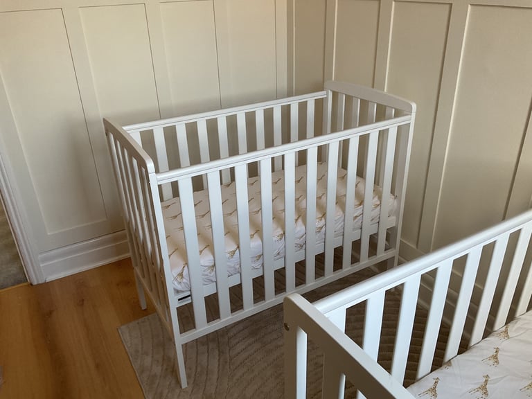 Baby cots with mattress 