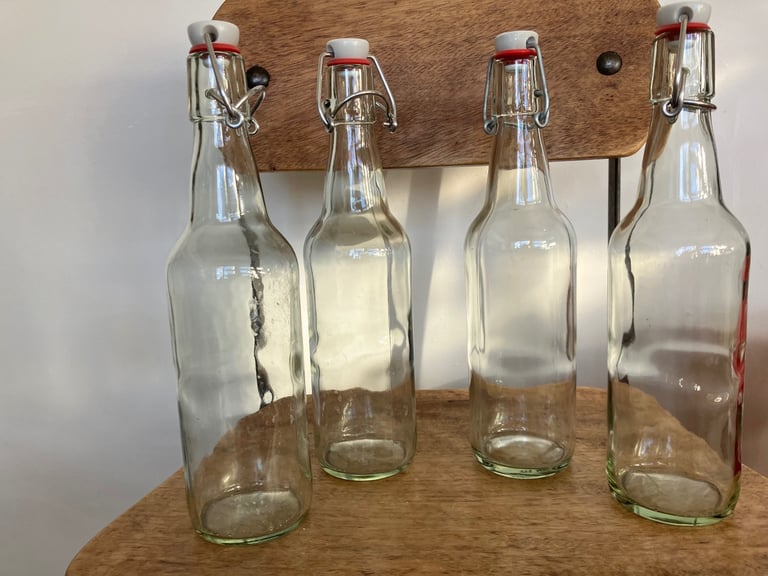 image for Four 1L clip top bottles